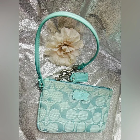 Coach Mint Green Signature Jacquard Wristlet - Picture 7 of 12